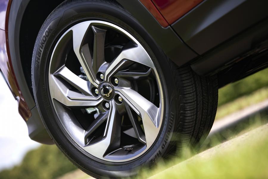 Колеса SsangYong Korando Ultimate (C300) 2019 года  (UK) (фото 6 из 28)